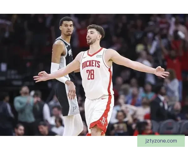 伊森凭官方海报力证火记秘诀 KD休息关键 申京爆发仍遭中心批评 伊森凭官方海报力证火记秘诀 KD休息关键 申京爆发仍遭中心批评